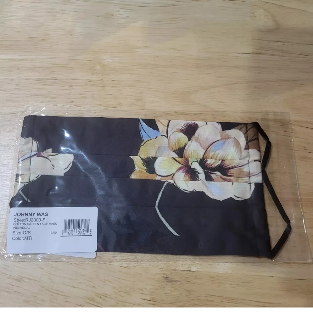 JOHNNY WAS Face Mask Set‎ Pack of 5 Washable CottonFloral Print New Sealed